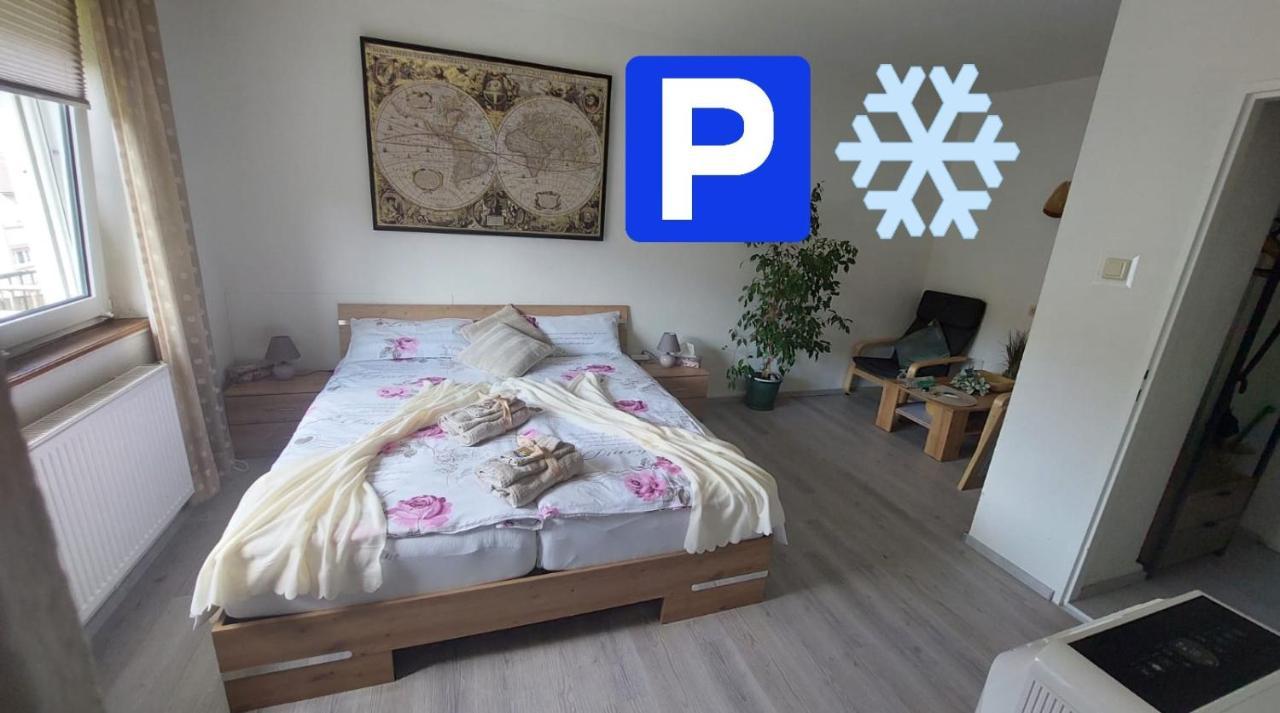Pension Ringo, Airport Pit Stop, Bahnhof Und Flughafen In Der Naehe Μπάντεν-Μπάντεν Εξωτερικό φωτογραφία